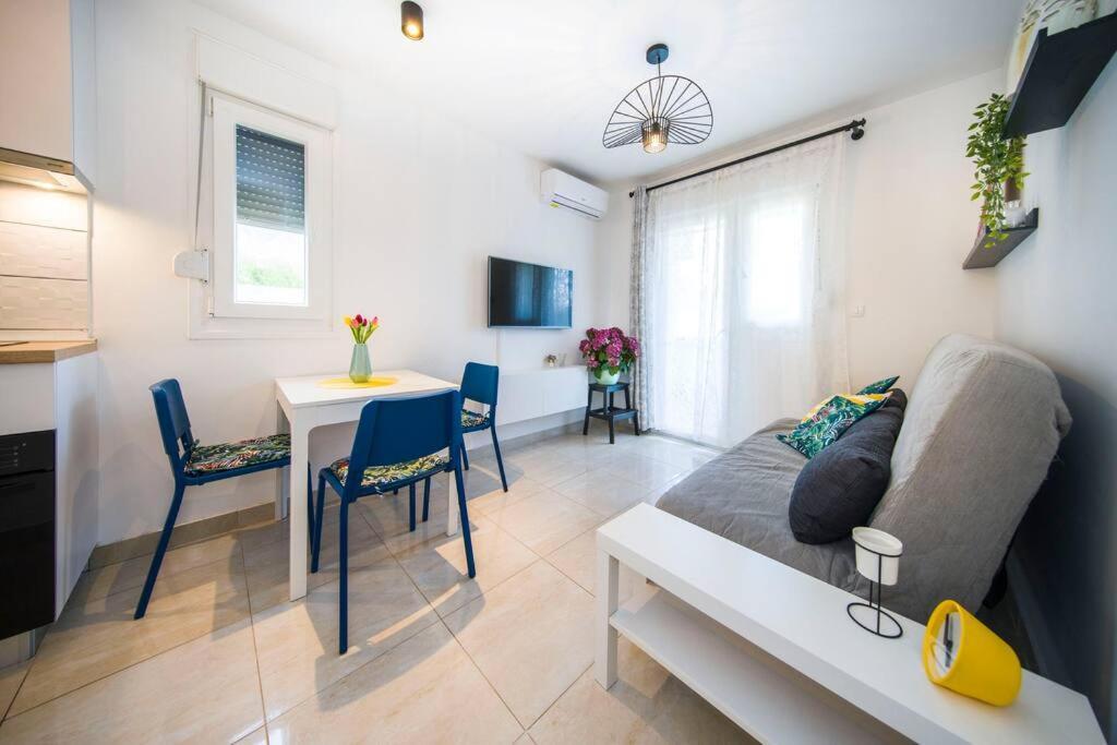 Apartman Nane Salona Kültér fotó